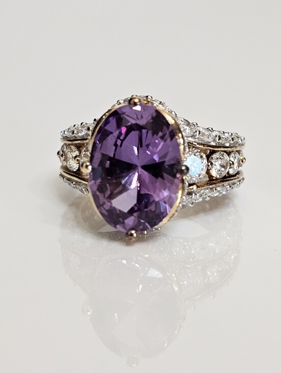 Victoria Wieck Jewelry - Retired VW Color Change Sapphire 18k Vermeil Ring Size 7